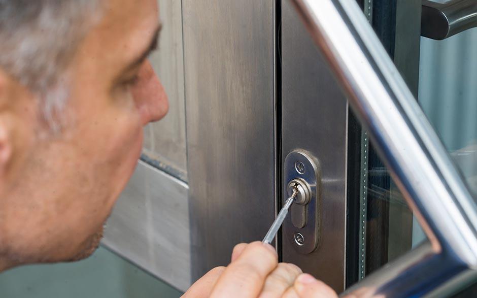 express serrurier prix changement serrure Paris 15